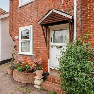 Holiday home The Pepper Pot, Lympstone