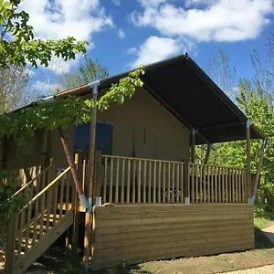 Luxury tent Riverwood Farm Glamping Safari Tent, Talaton
